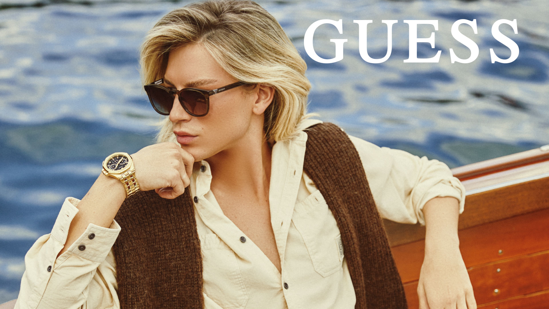 GUESS-FW21-1920-X-1080-3-OPT-08581